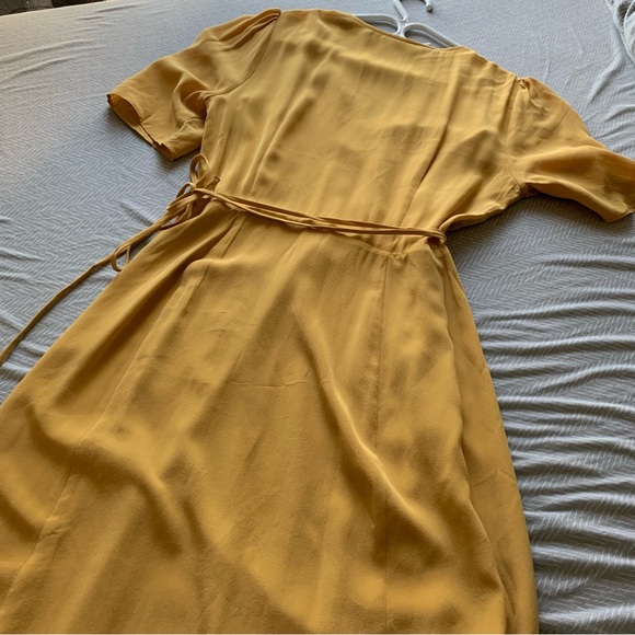 Aritzia Wilfred Mirabelle midi dress in Cairo yellow NWOT fits sz small - Picture 3 of 6